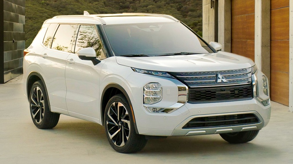 2023 Mitsubishi Outlander Interior